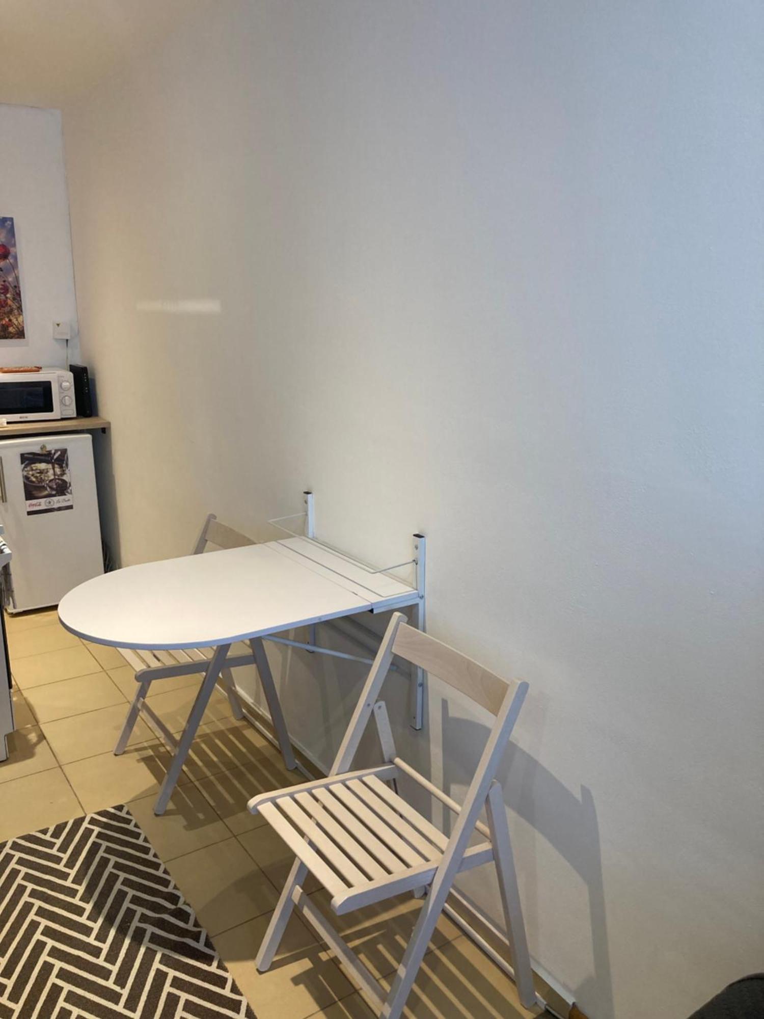 Apartman Nedaleko Centra Mesta Michalovce Buitenkant foto